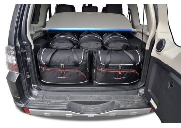 Tailor Made Aero Boot Bag Set - Mitsubishi Pajero 2006 on