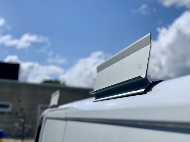 2015 Vauxhall Vivaro - Thule Omnistor 4900 Awning